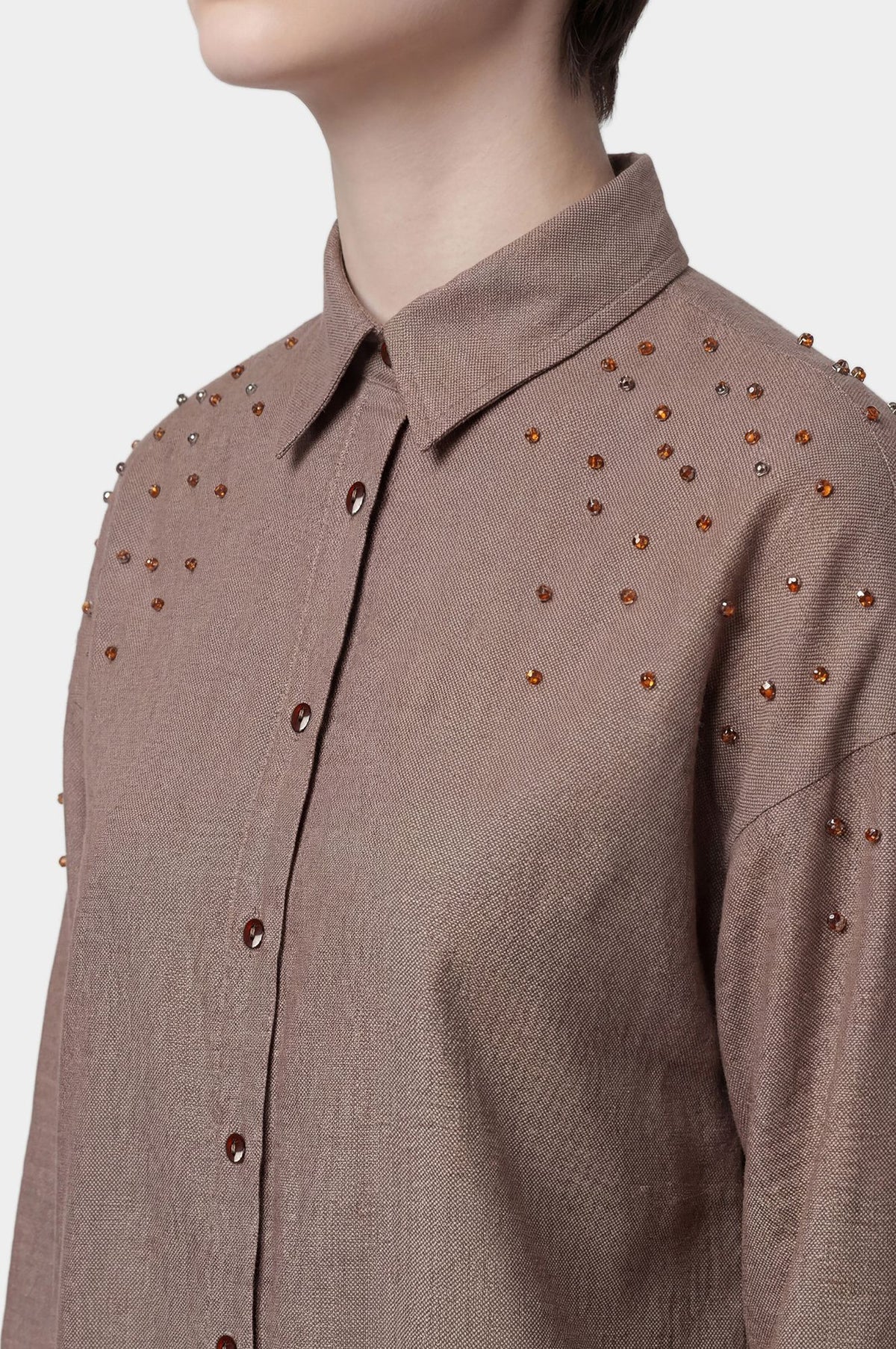 Camicia in oxford con strass sulle spalle