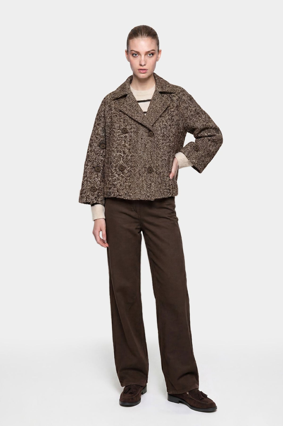 Giacca tweed spigato marrone - look frontale completo