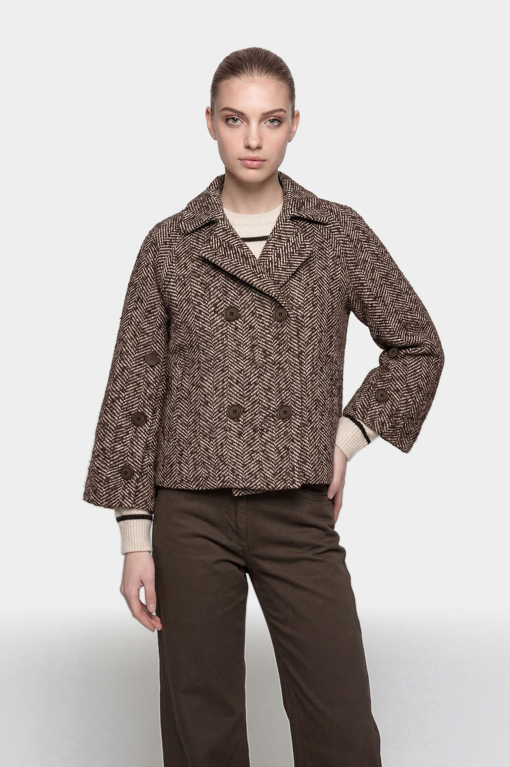Giacca tweed spigato marrone - indossata vista posteriore