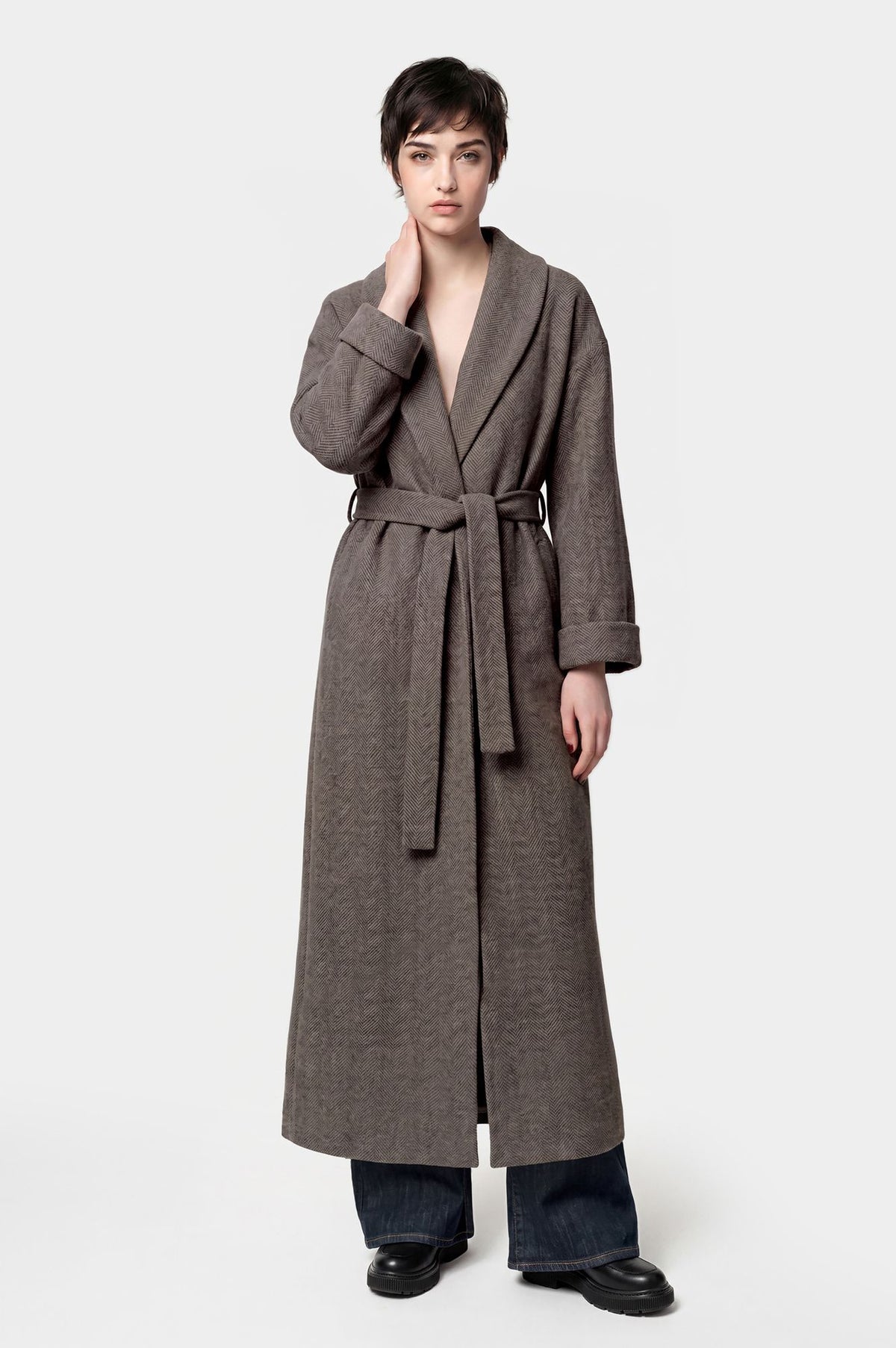Cappotto lungo a vestaglia spina di pesce