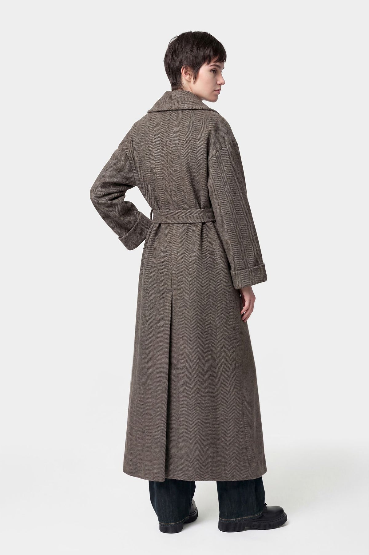 Cappotto lungo a vestaglia spina di pesce